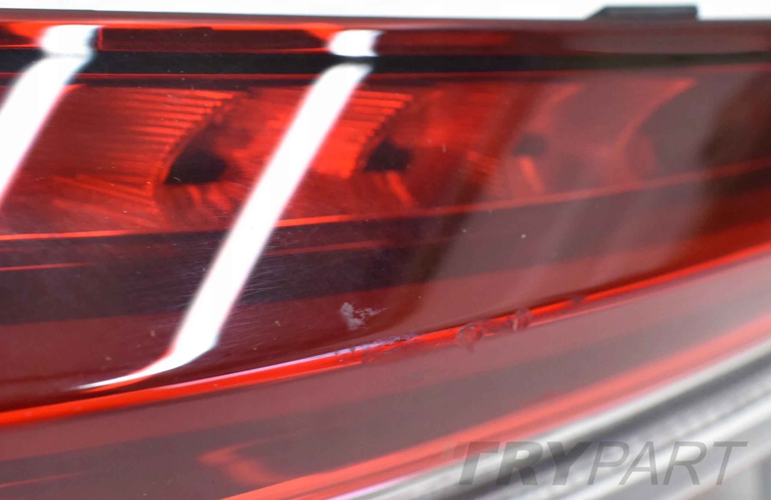 SKODA KODIAQ 565 LIFT LEFT REAR EXTERIOR LED LIGHT 565945207B