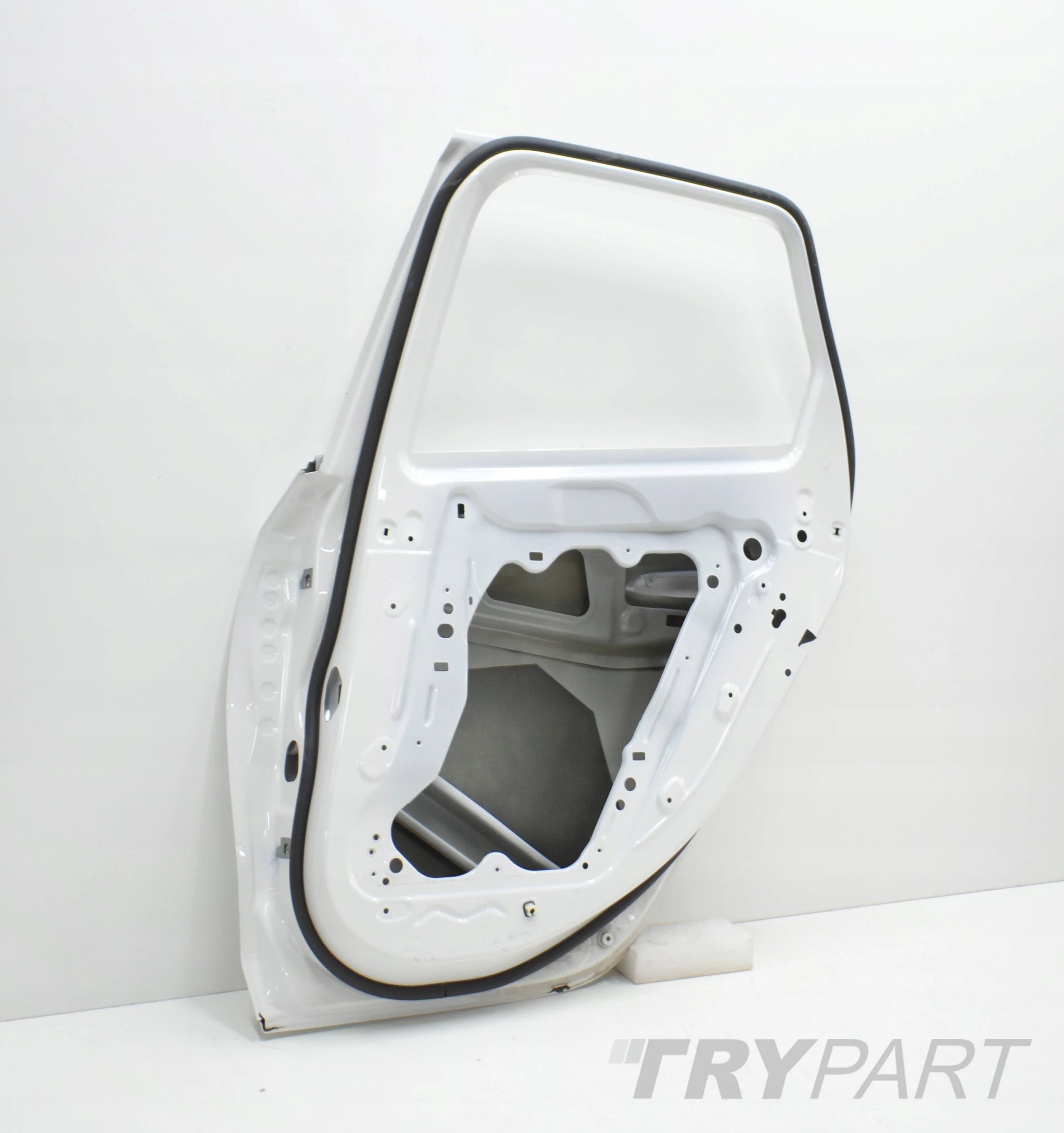 BMW 2 U06 ACTIVE TOURER REAR RIGHT DOOR ORG