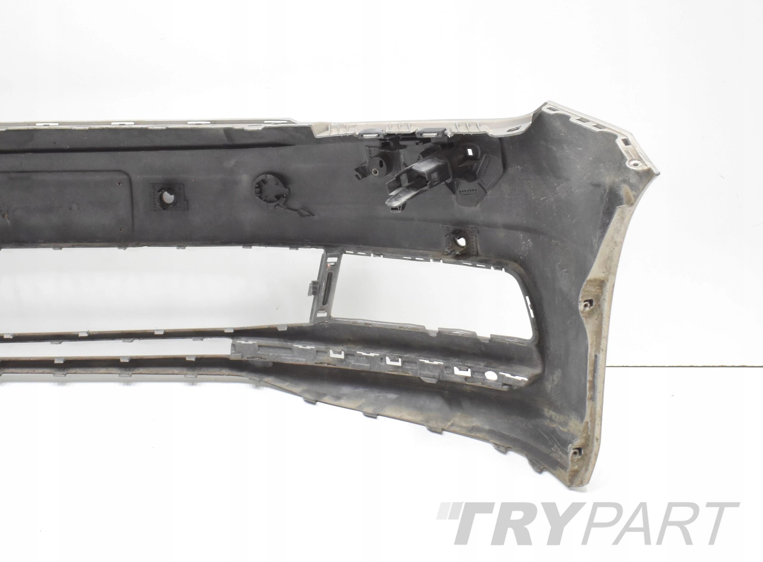 VW TOURAN III 5TA FRONT BUMPER ORG