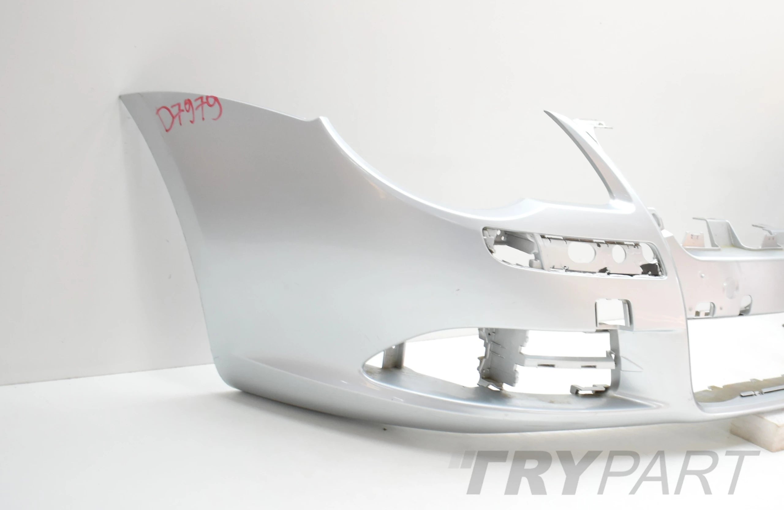 VW EOS 1Q0 FRONT BUMPER ORG