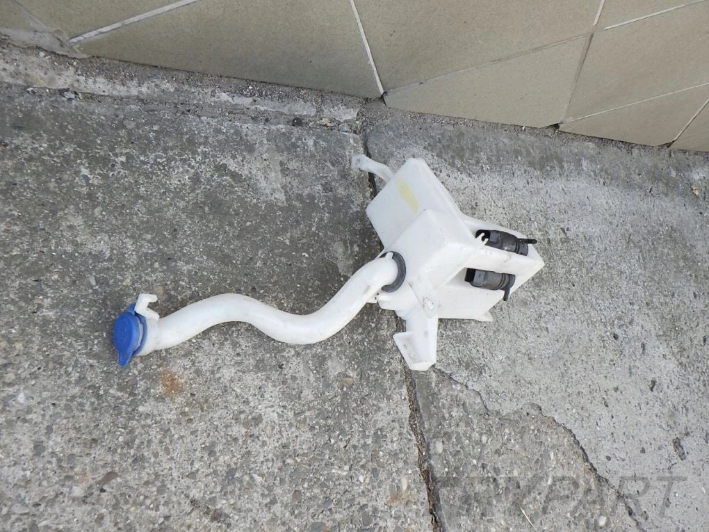 SUZUKI SWIFT MK7 10- Washer Fluid Reservoir