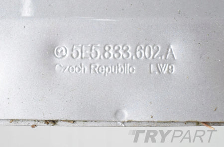 SKODA OCTAVIA III 5E5 RIGHT REAR DOOR SEDAN