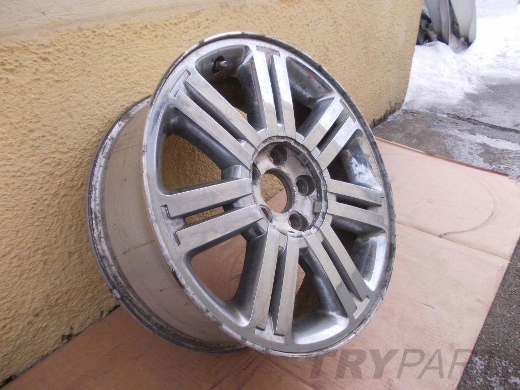 CHRYSLER JEEP 18" x 7J x 40 Aluminum Wheel
