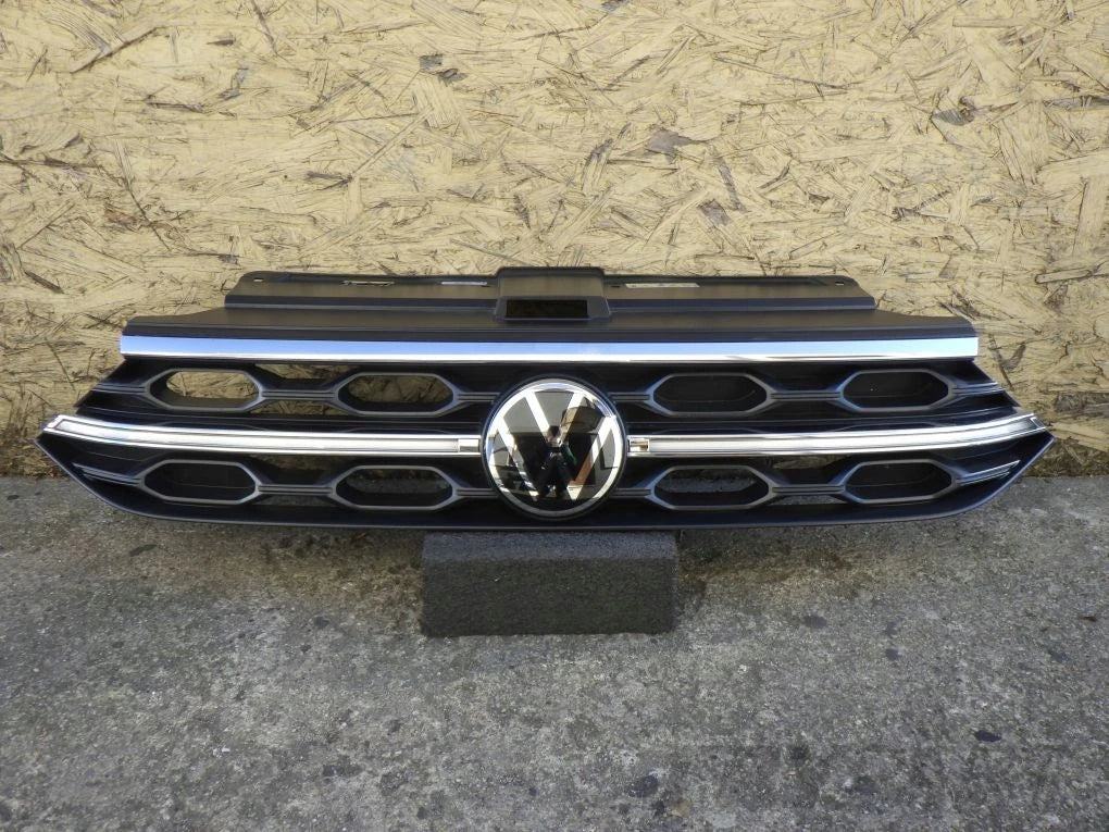 VW T-ROC T ROC LIFT LED 21- 2GA853651 Grille Emblem