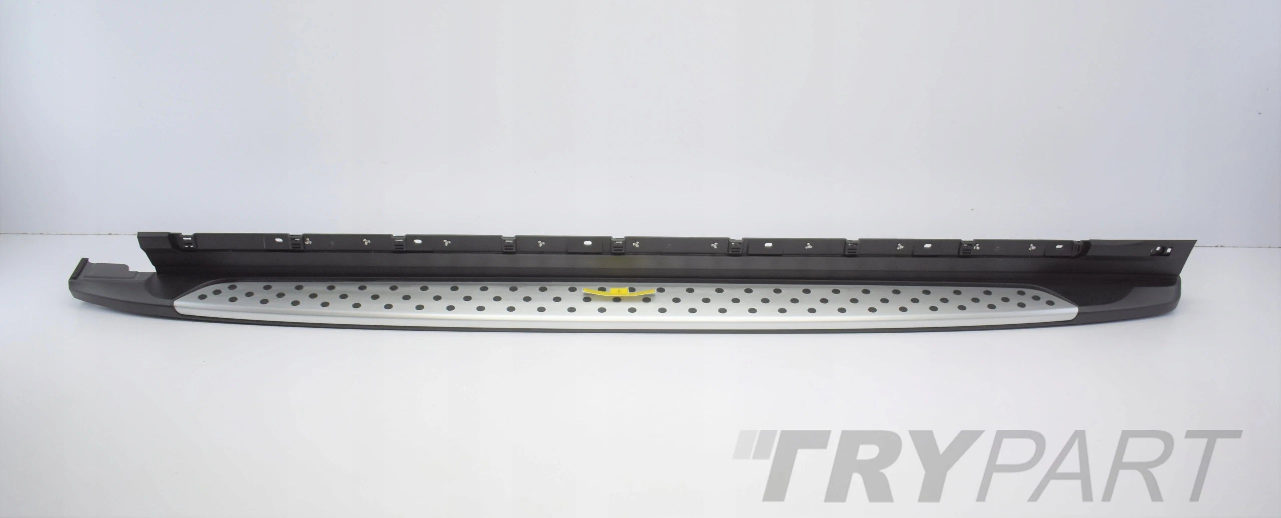 KIA SORENTO III LEFT SILL MOULDING ORG NEW
