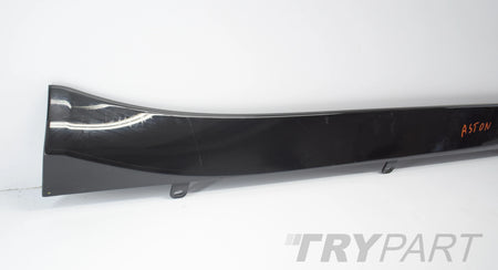 ASTON MARTIN DB11 RIGHT SILL MOULDING ORG