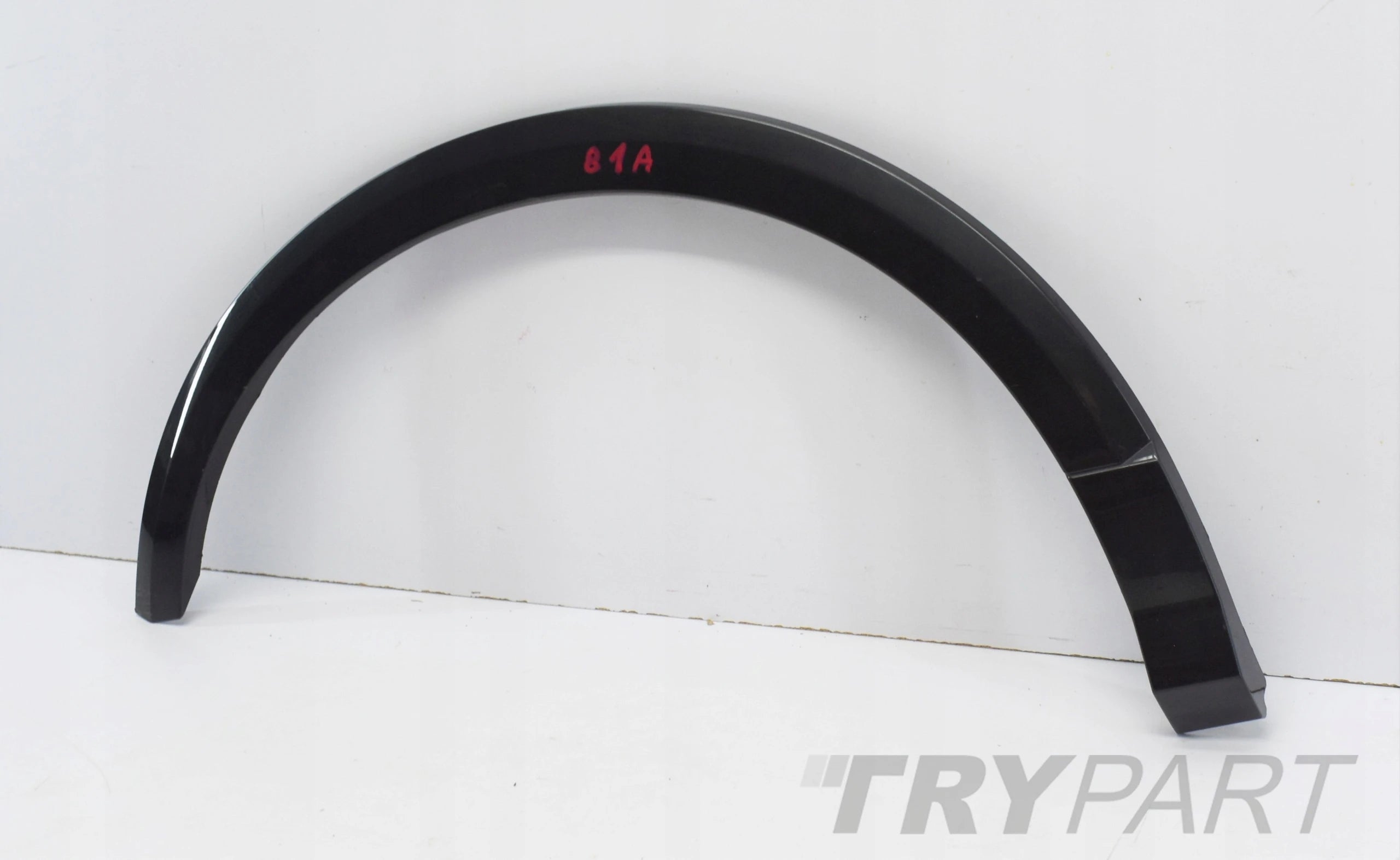 AUDI Q2 81A RIGHT REAR FENDER MOLDING ORG