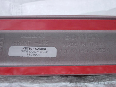 NISSAN JUKE Door Molding