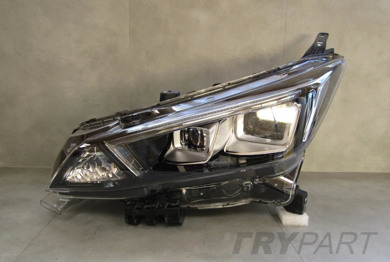 FRONT HEADLIGHT NISSAN LEAF 2 II LED 18-22 LH LEFT 26060 5SH5A
