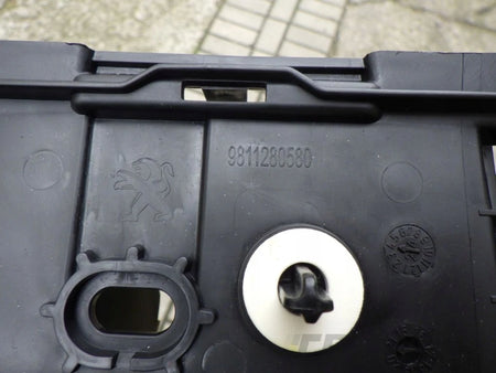 PEUGEOT 3008 II P84 16- Rear Mount Slide