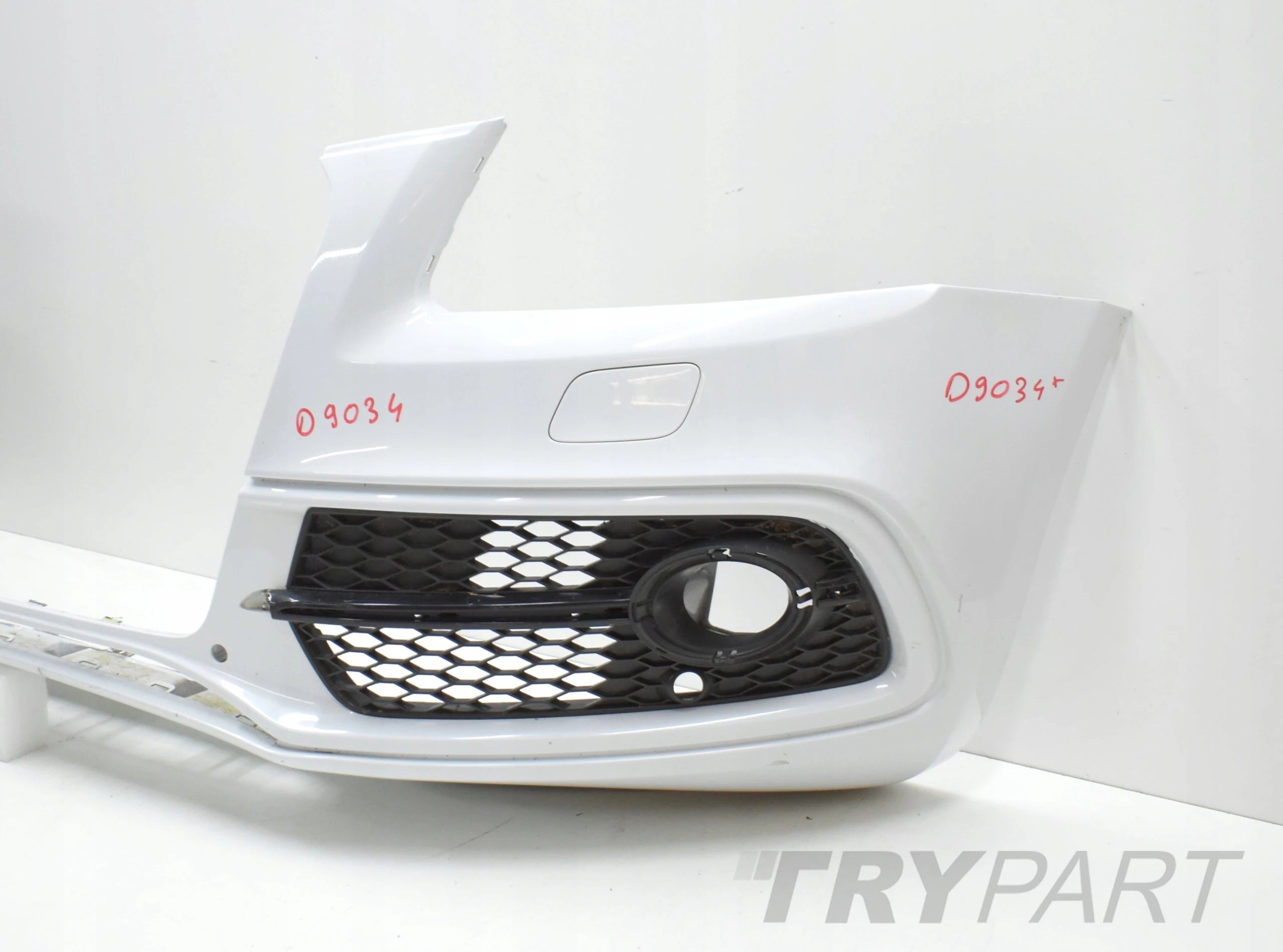 AUDI SQ5 8R0 FRONT BUMPER ORG + GRILLE