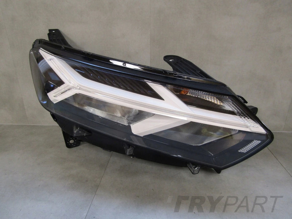 Front Lamp Dacia Sandero III 3 Logan III 3 Jogger LED 20- RH 260107920R