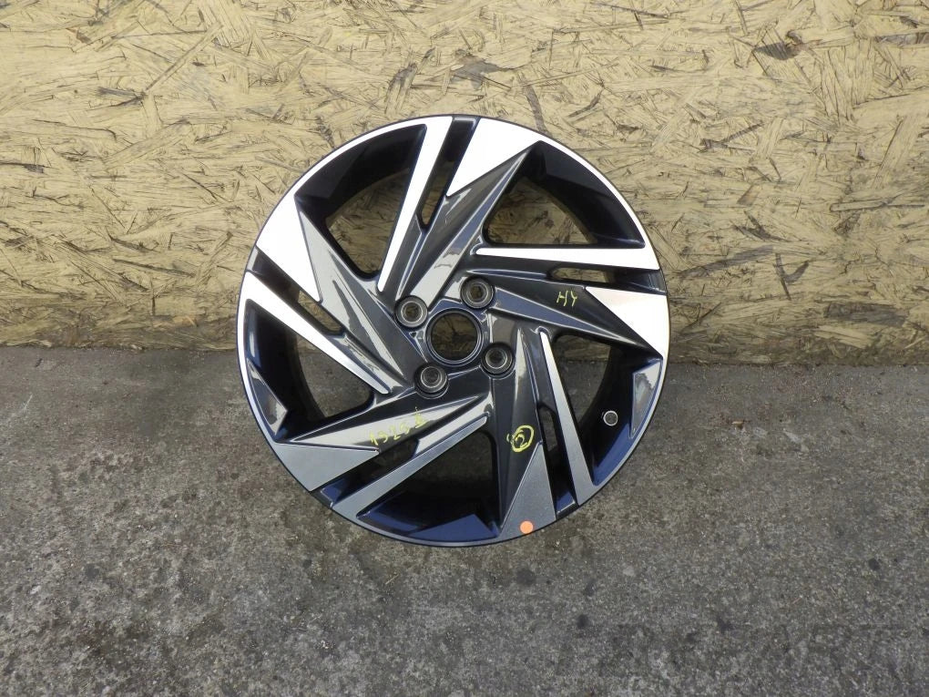 HYUNDAI 16 6J x 16 5x114.3 ET50 aluminum wheel