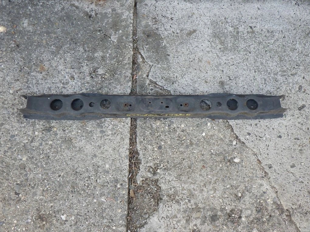 TOYOTA AVENSIS III 3 T27 2008- RADIATOR SUPPORT BRACKET