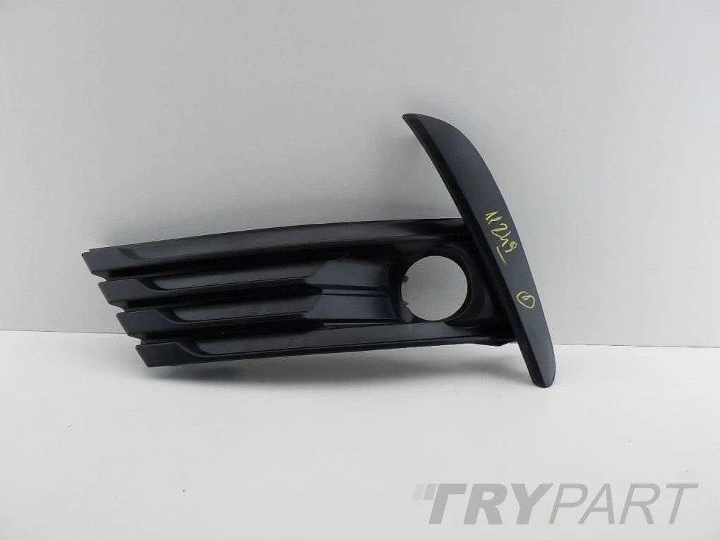 TOYOTA COROLLA E16 FRONT BUMPER GRILLE