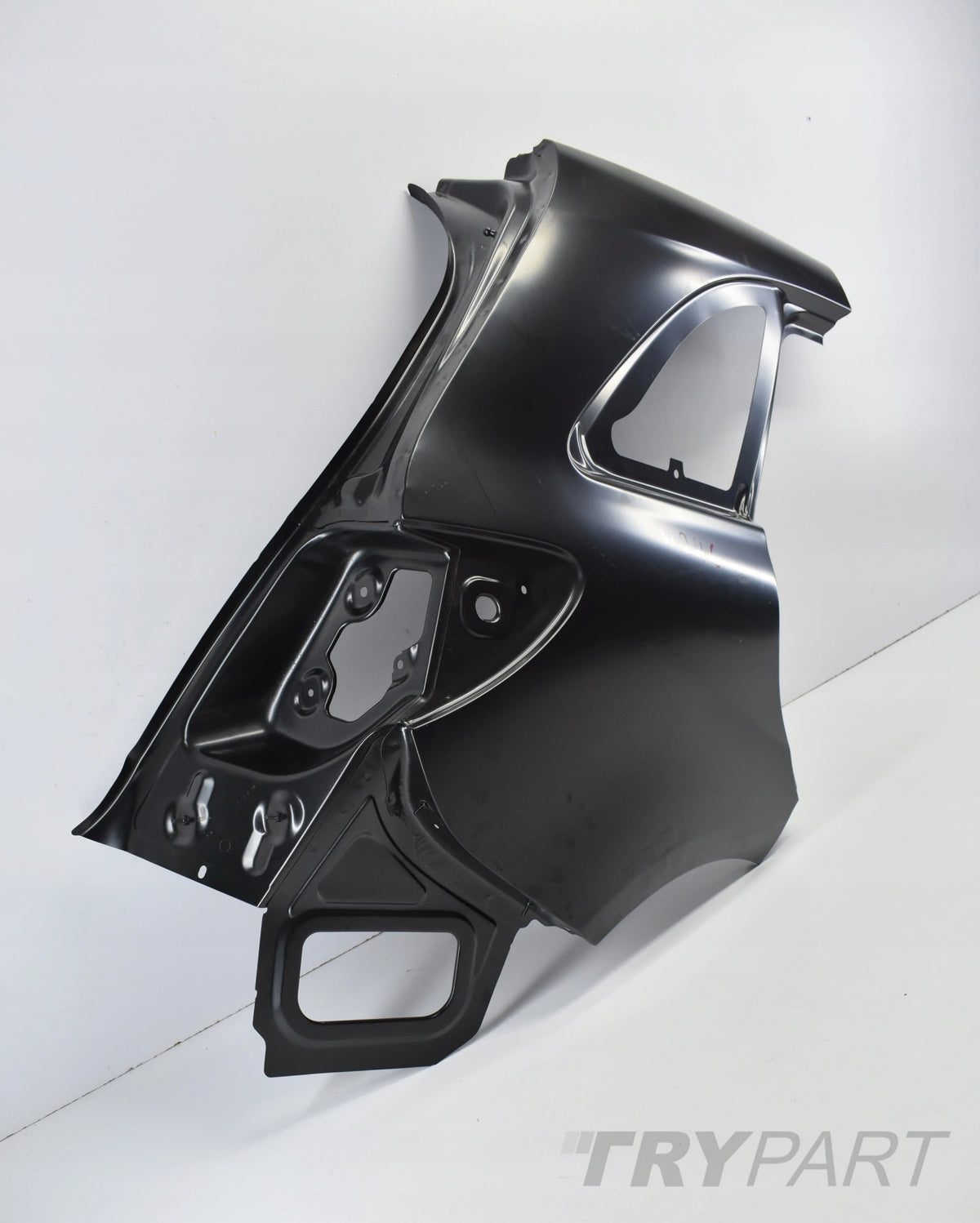 MERCEDES B KLASA W246 RIGHT REAR FENDER HOUSING