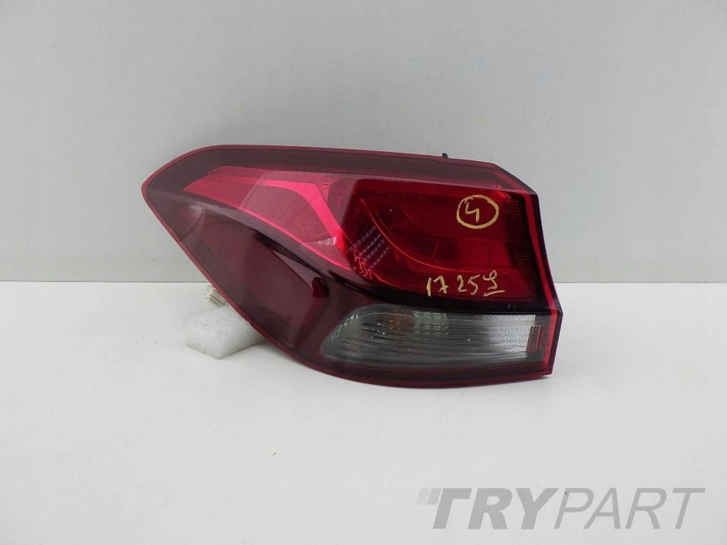 HYUNDAI I30 III 3 WAGON 2017- left rear lamp