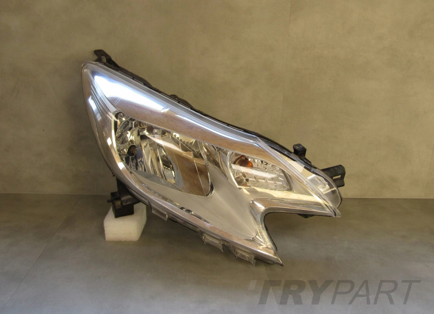 HEADLIGHT NISSAN NOTE II E12 STANDARD 12-16 RH 260103VV0A