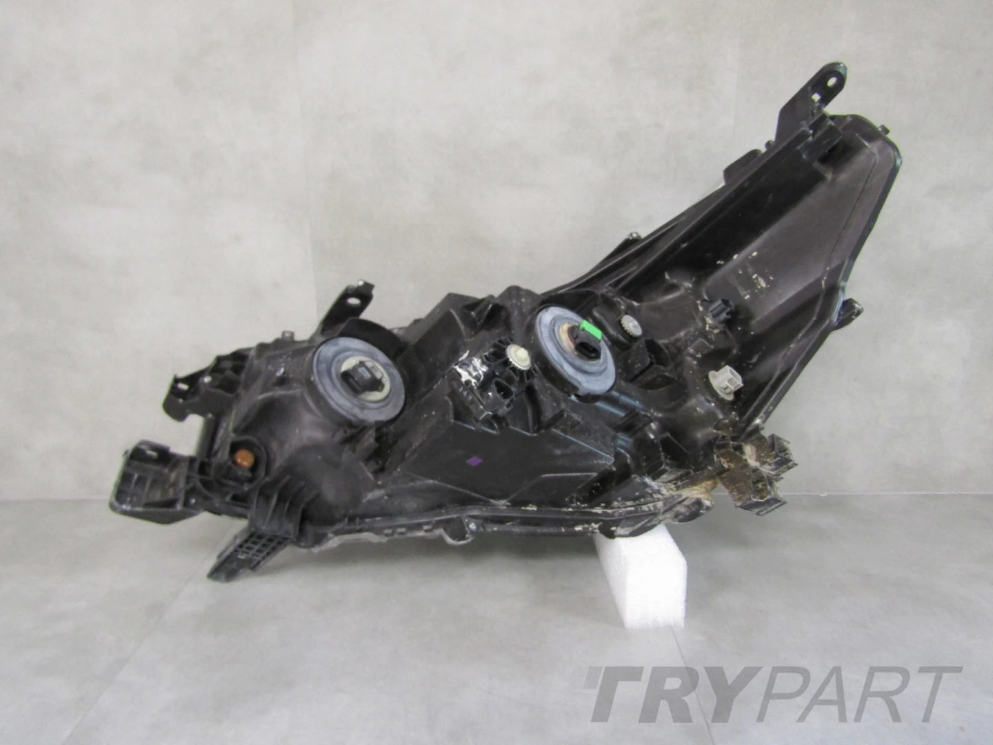 FRONT LAMP TOYOTA HILUX 8 VIII LIFT STANDARD 20- RH
