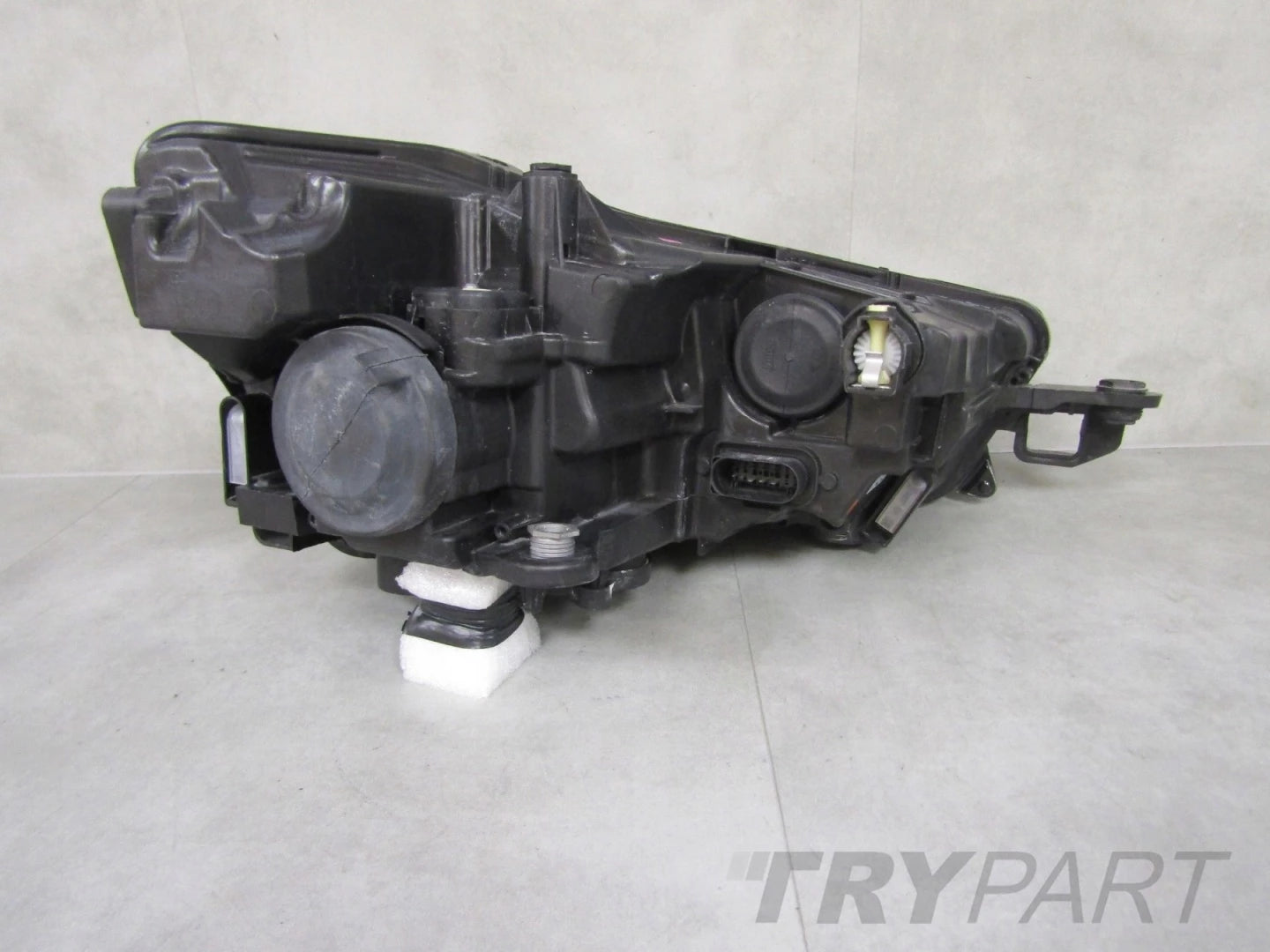 FRONT HEADLIGHT SKODA SCALA LED 19-23 LH LEFT 657941015