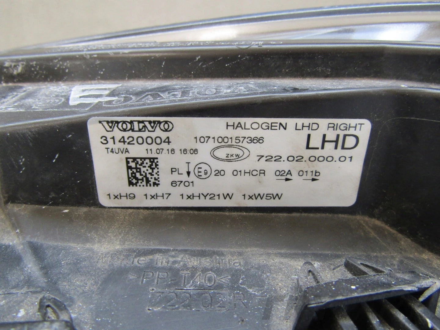 Volvo V40 Front Lamp STANDARD 12-16 RH 3142004