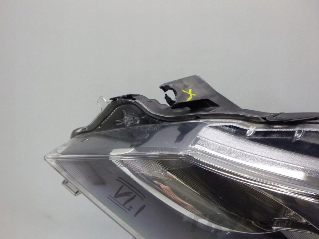 TOYOTA YARIS III LIFT 13- LEFT HEADLIGHT