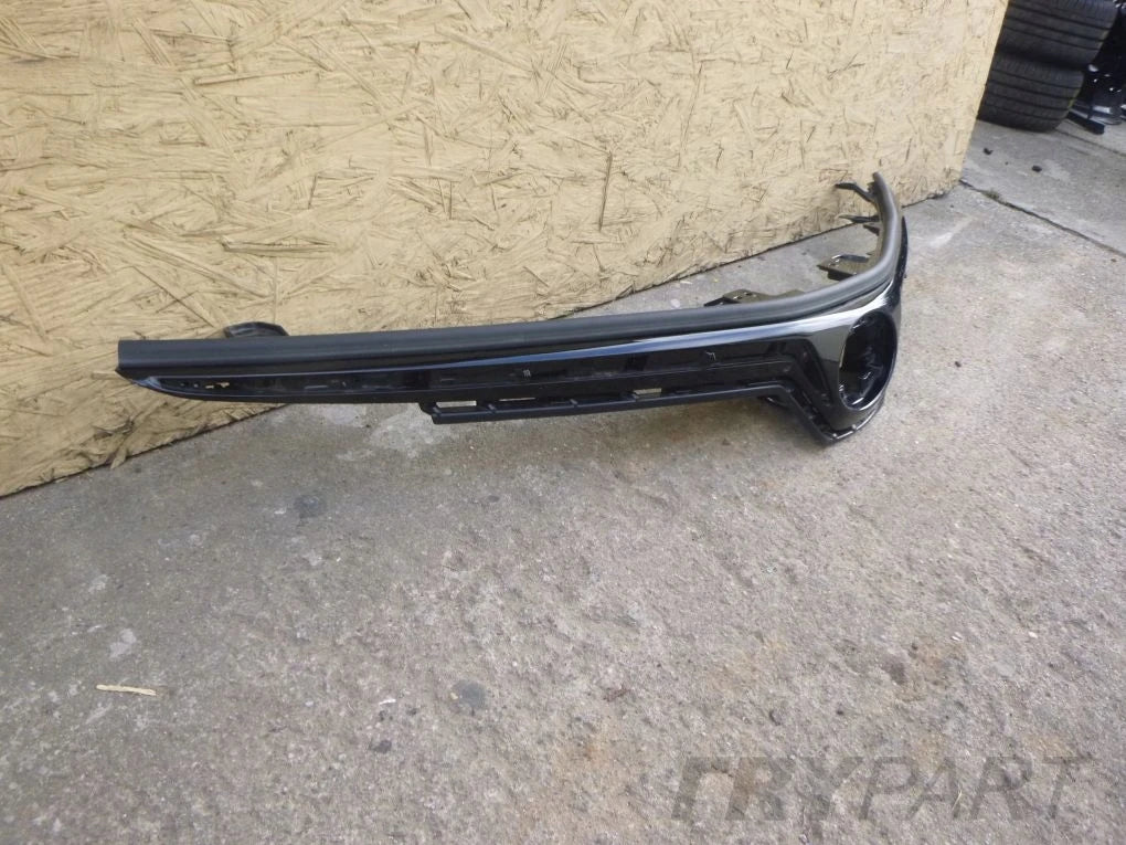 TOYOTA COROLLA E21 SEDAN 18- Grille Trap