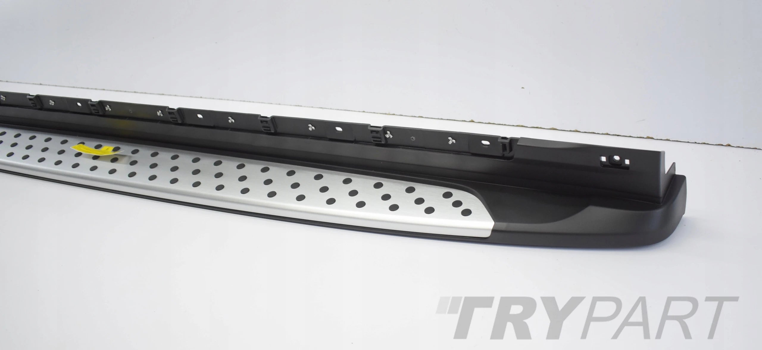 KIA SORENTO III LEFT SILL MOULDING ORG NEW