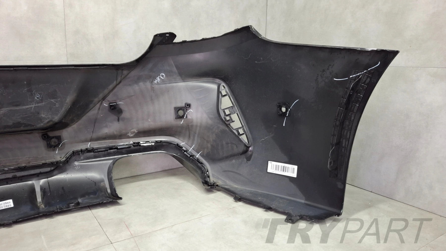 Rear bumper for BMW M8 F91 F92 18-26
