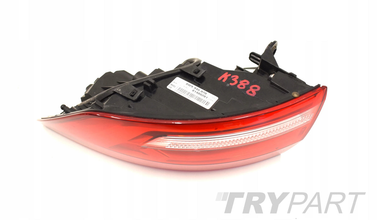 AUDI A4 B9 8W9 TAIL LIGHT RIGHT REAR ORG EU ESTATE
