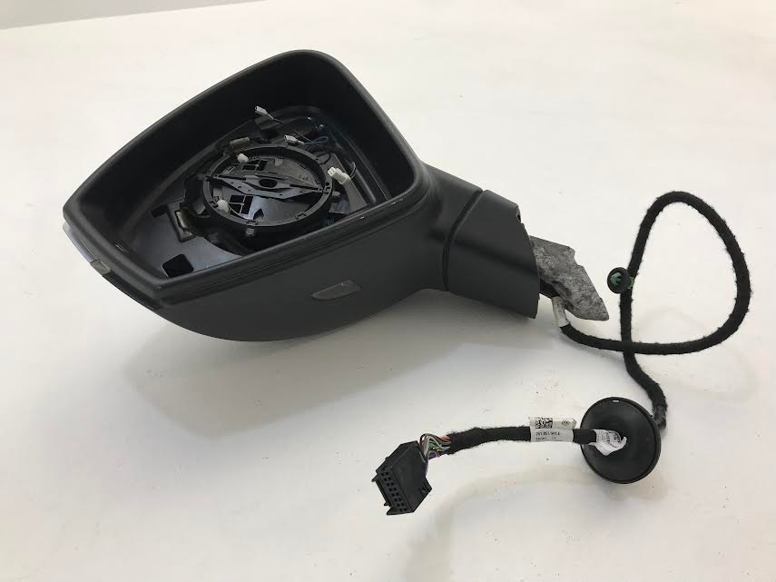 Volkswagen Touareg 3 generation 2018-2024 Left Side Wing Mirror Electric LHD OEM: 761857501E