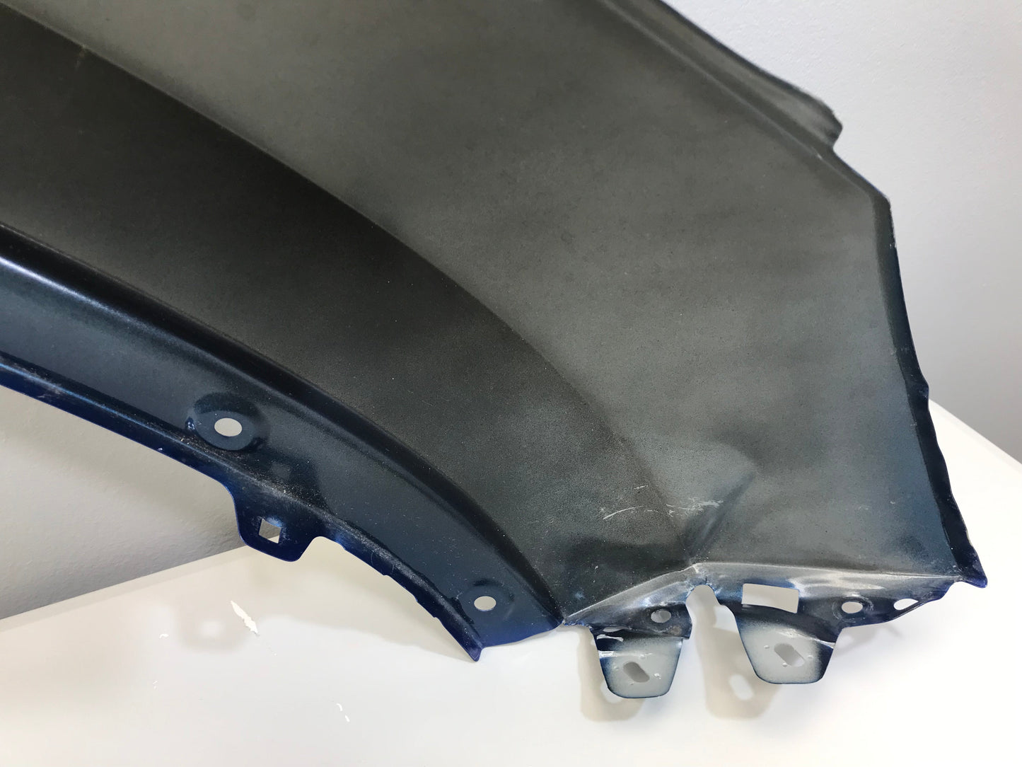 Skoda Kodiaq 2021- Wing Front Left 565821105 ( with defect )