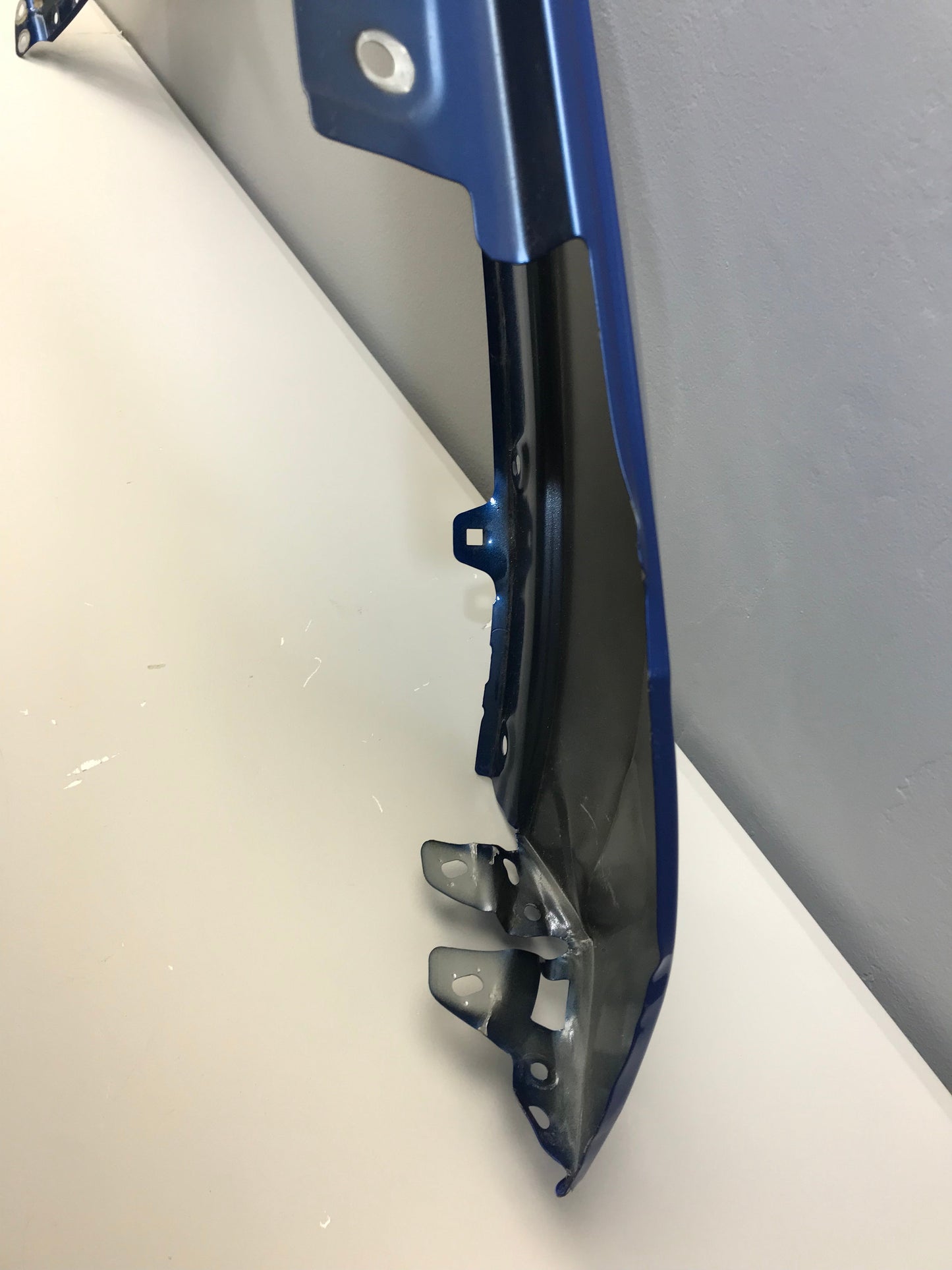 Skoda Kodiaq 2021- Wing Front Left 565821105 ( with defect )