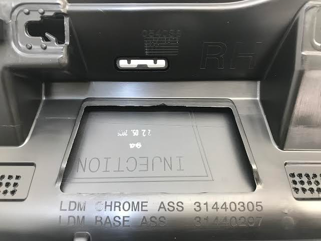 Volvo XC60 2019- Right Rear Door Trim ( Molding ) NEW Genuine OEM: 39846118