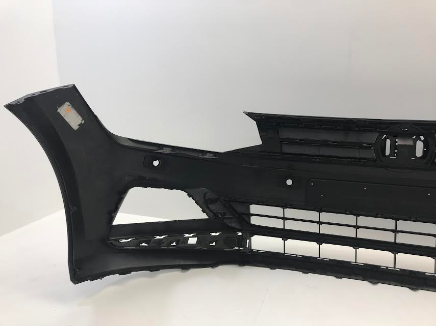 Volkswagen Polo H.B 2018-2021 Front Bumper Genuine Used OEM: 2G0807221