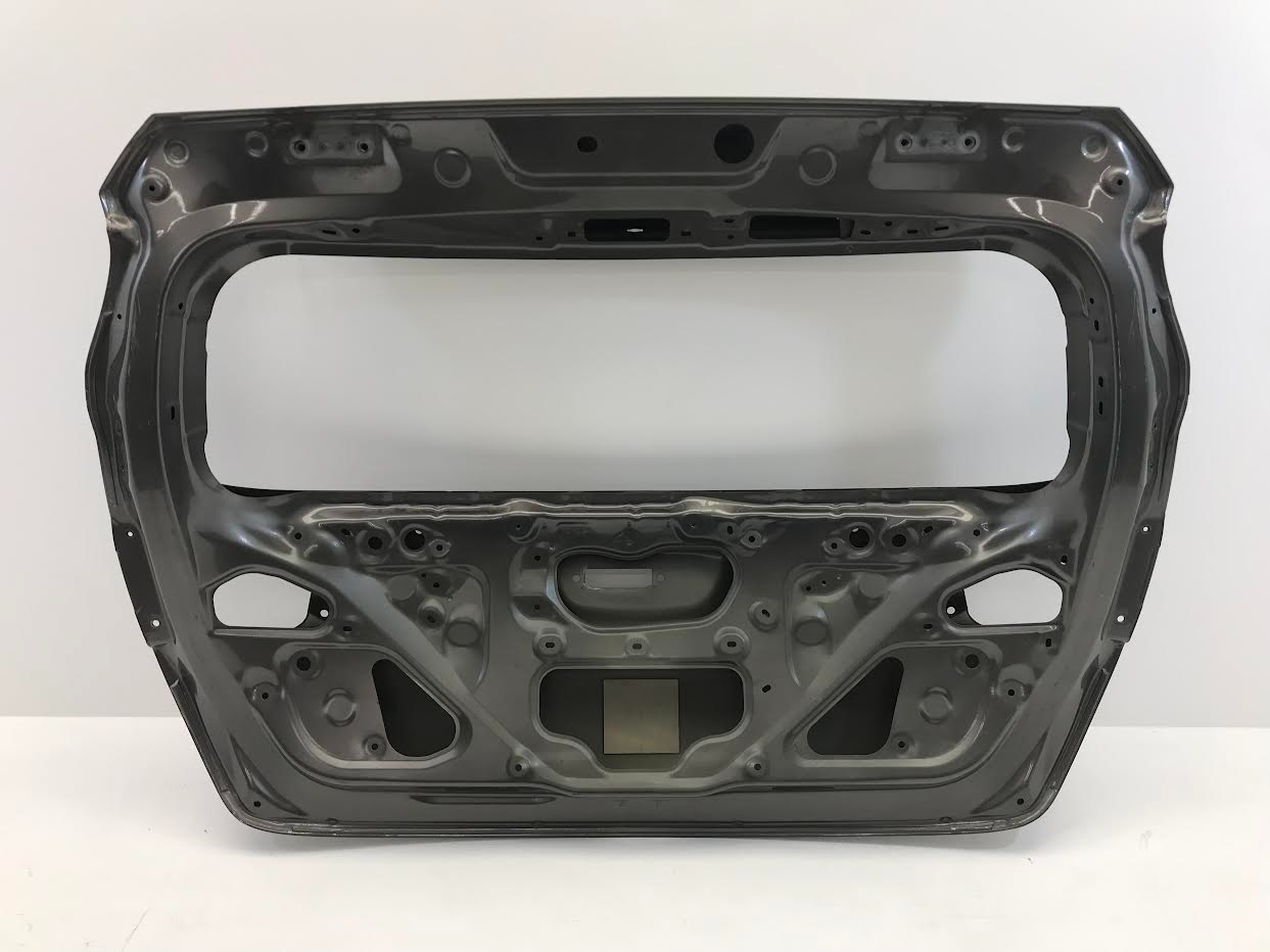 TOYOTA Auris II Hatchback 2012-2015 Bootlid Rear Boot 6700502280 ( with defect )